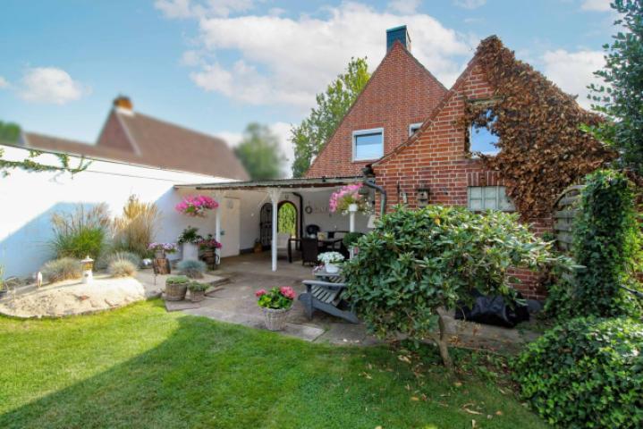 Hausansicht vom Garten