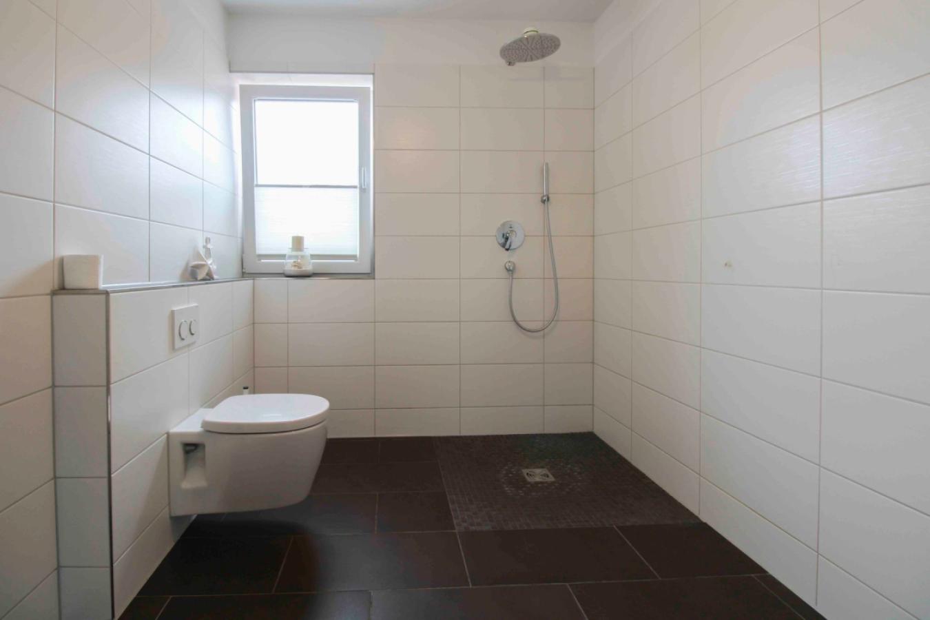 Badezimmer 1 OG