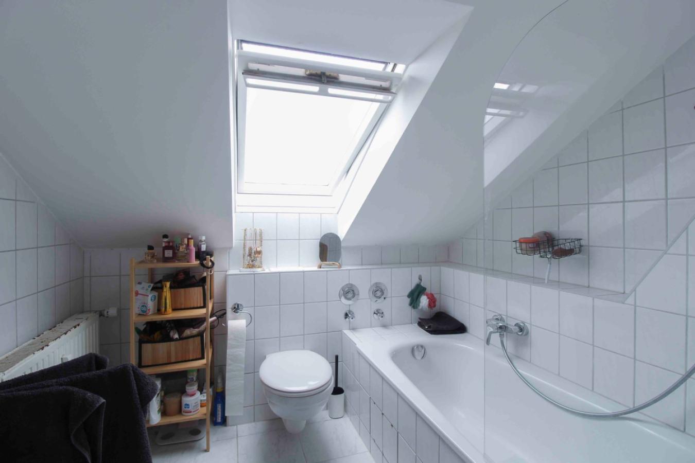 Badezimmer Dachgeschosswohnung