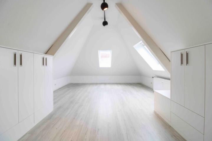 Schlafzimmer 3.OG (2)