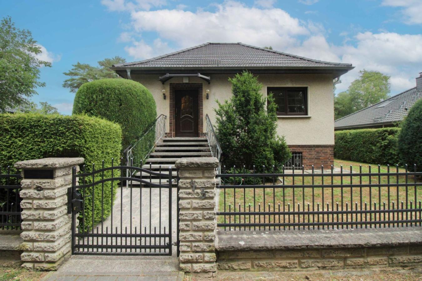 Objektansicht straßenseitig