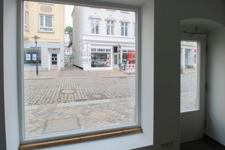Schaufenster zur Straße