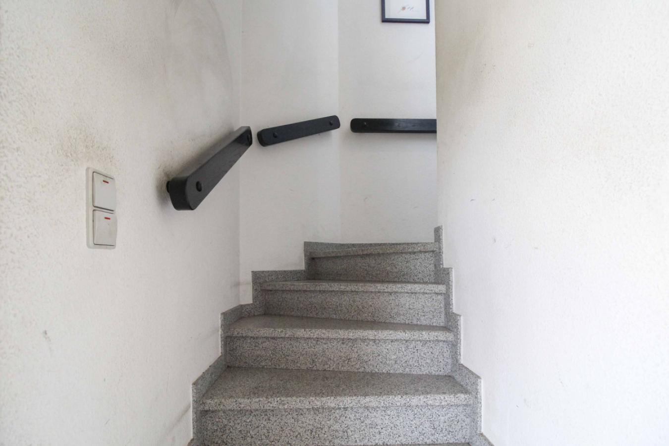 Treppenaufgang zur Einliegerwohnung