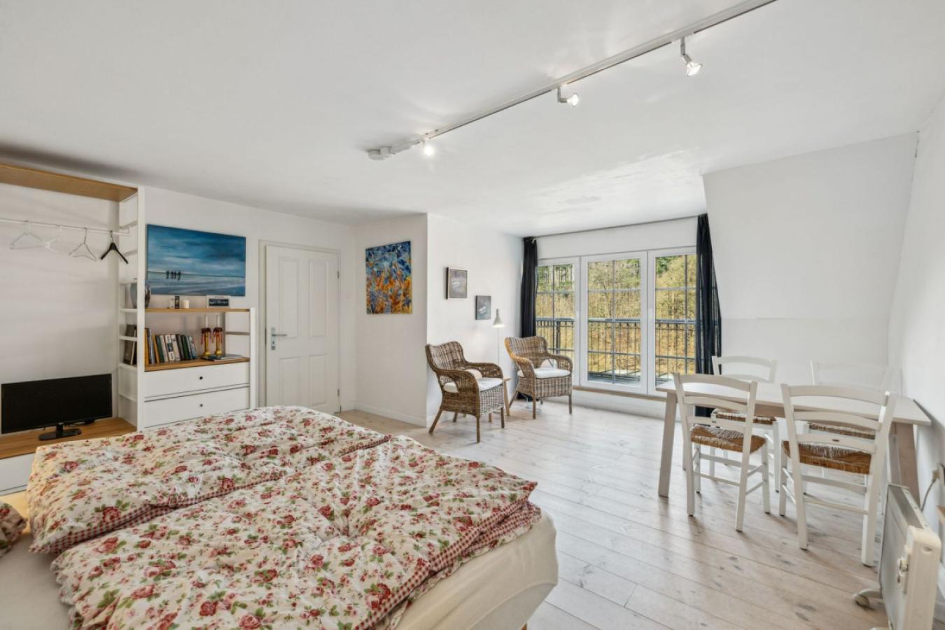 Schlafzimmer OG Hauptgebäude