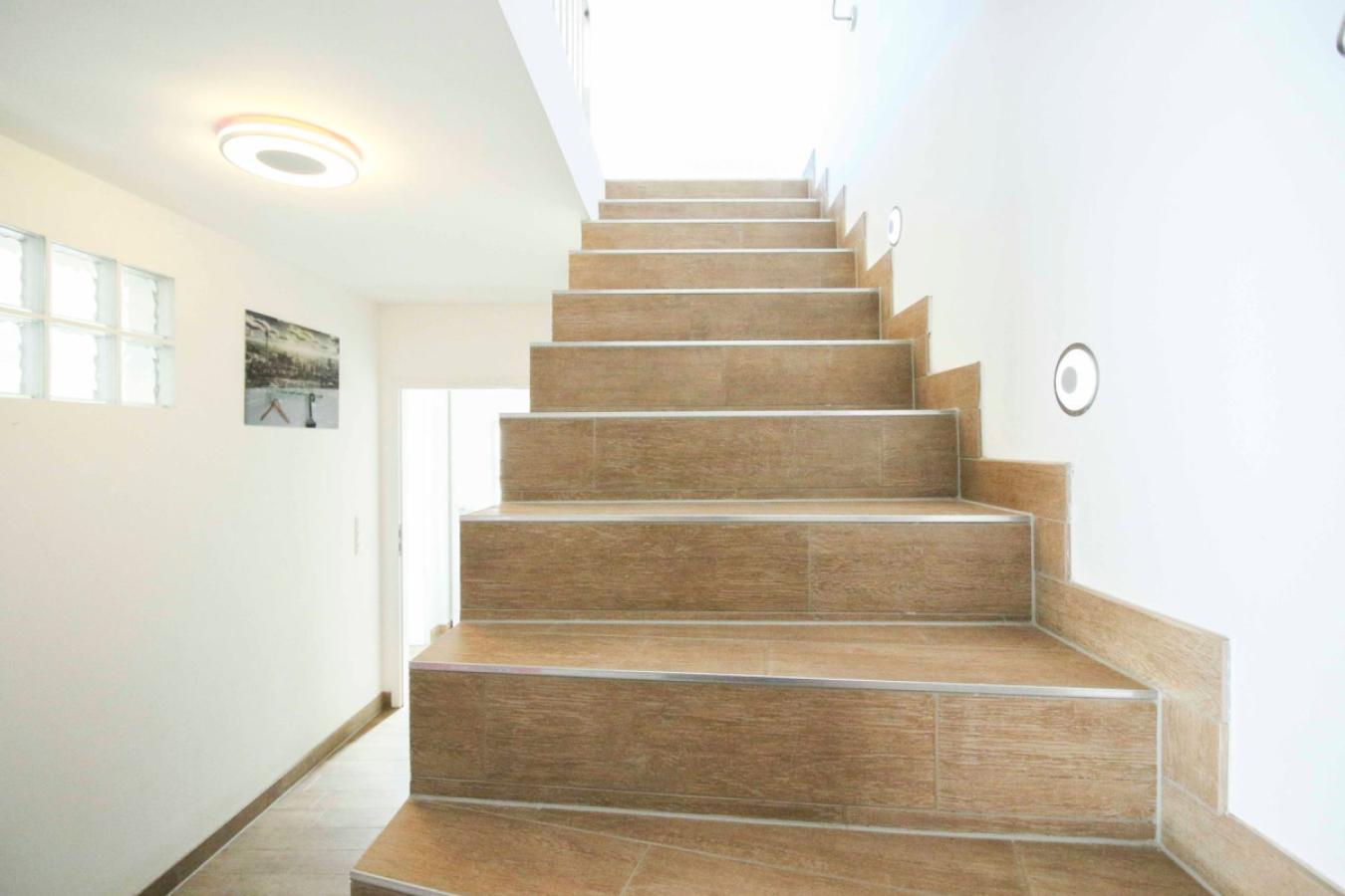 Treppenaufgang (Neubau)