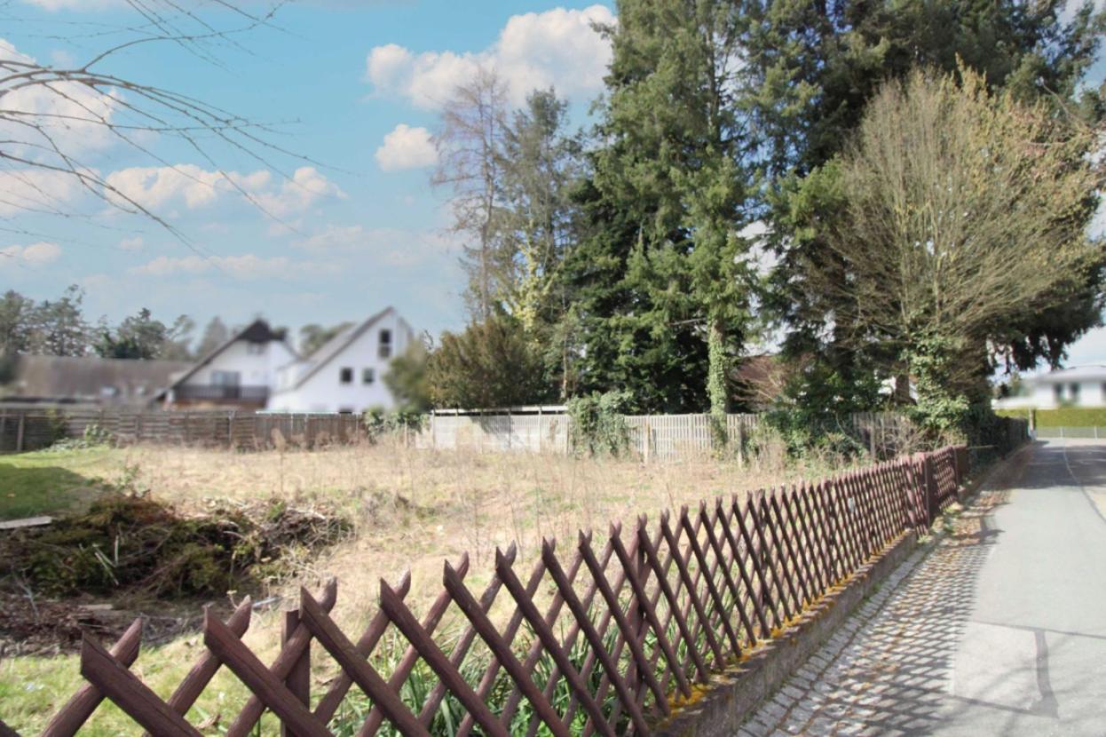 Seitansicht Grundstück (2)