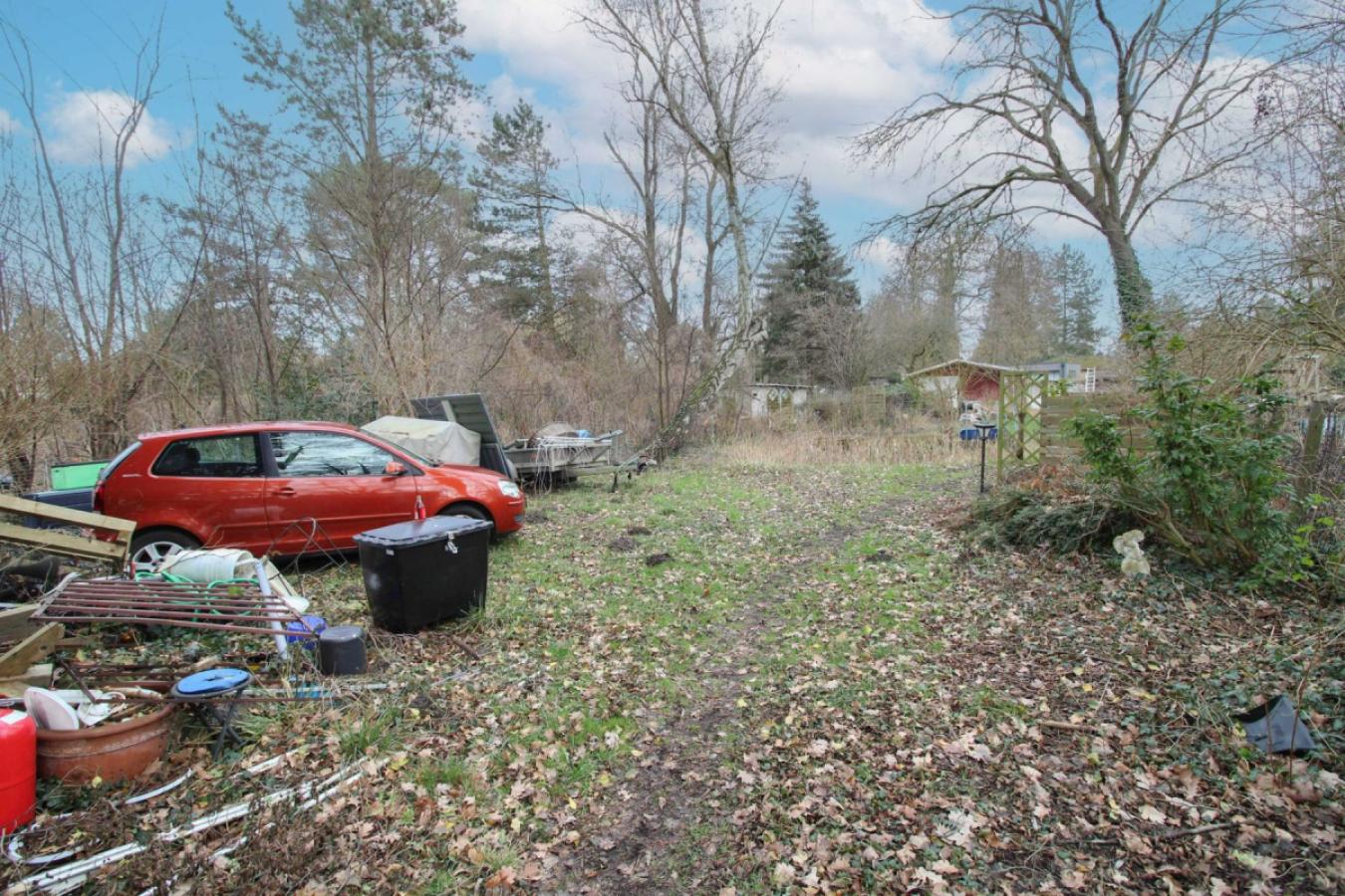 Grundstück Vorderseite