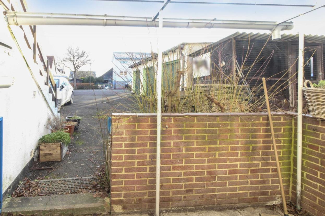 Blick auf den Garagenhof