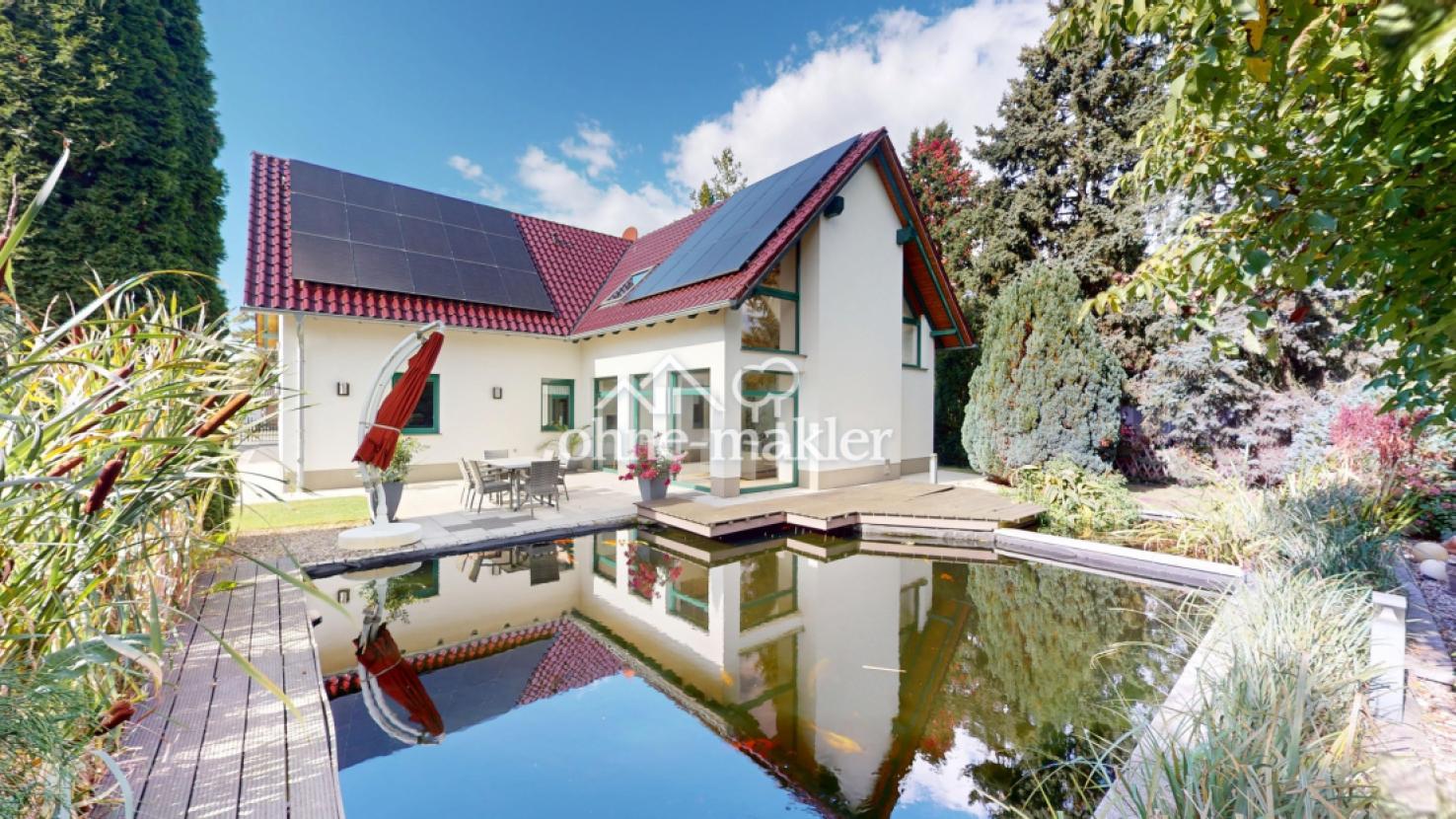 Haus vom Garten aus (Osten)