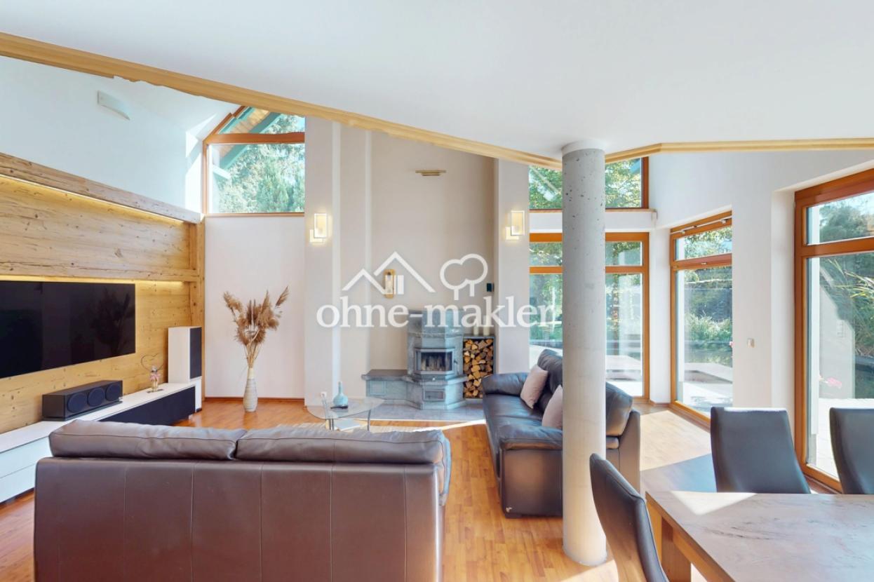 Wohnzimmer vom Flur aus