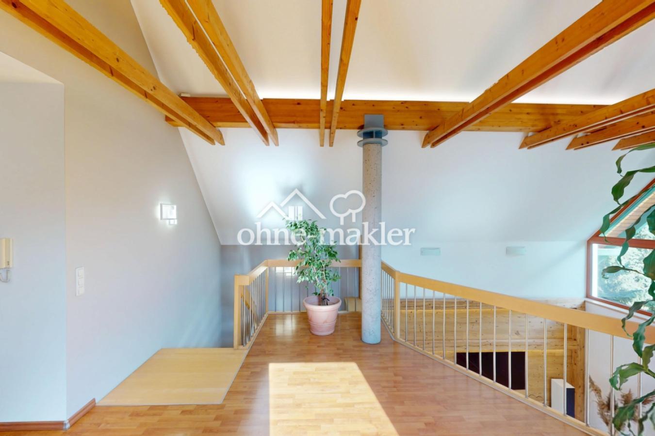 Wohnzimmer oben mit Galerie