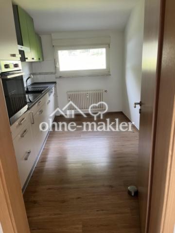 Küche mit Einbauküche