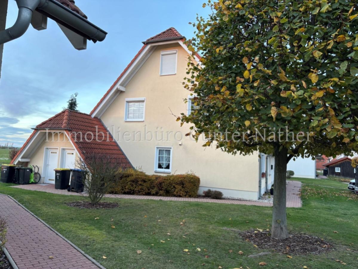 Giebel mit Kellerraum