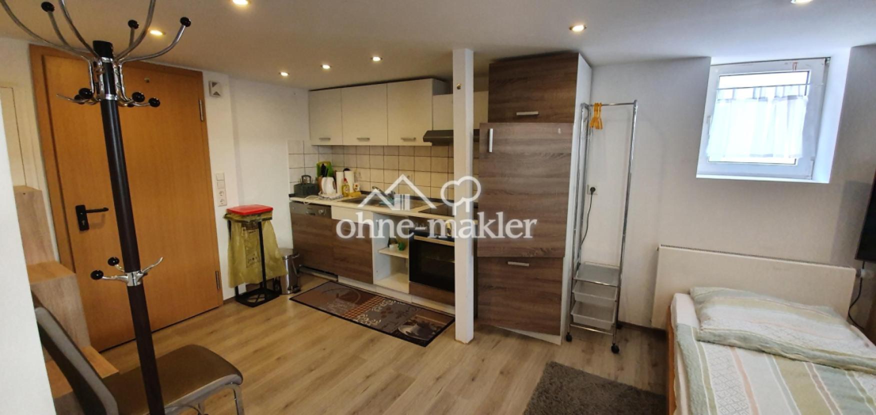 Studio mit Einbauküche