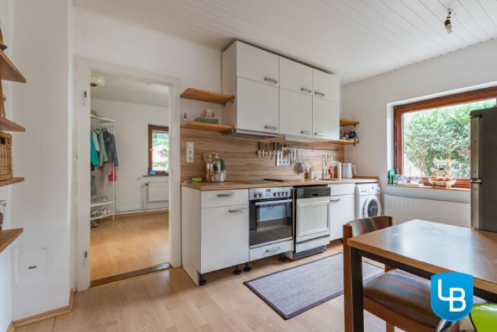 Küchenbereich mit Sitzmöglichkeit