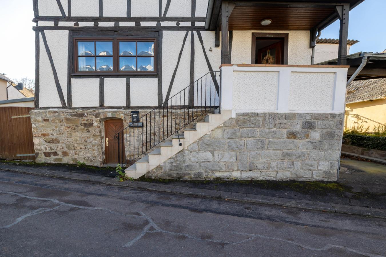 Fachwerkhaus Straßenansicht