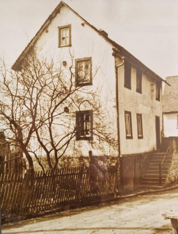 Vor über 75 Jahren....