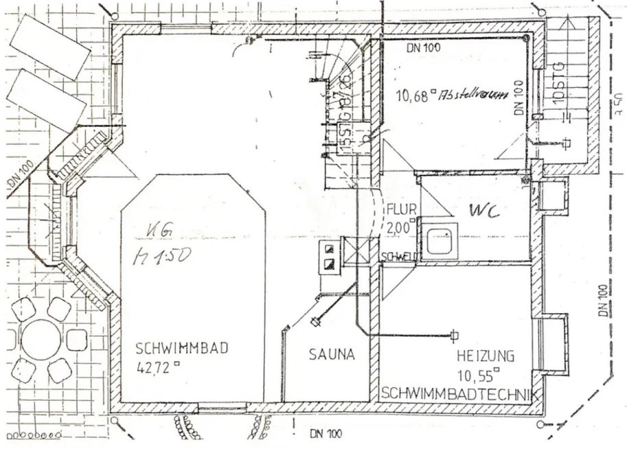Untergeschoss mit Pool