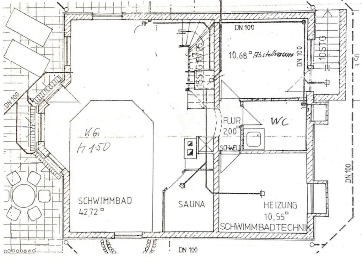 Untergeschoss mit Pool