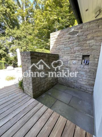 Duschen unter freiem Himmel. 