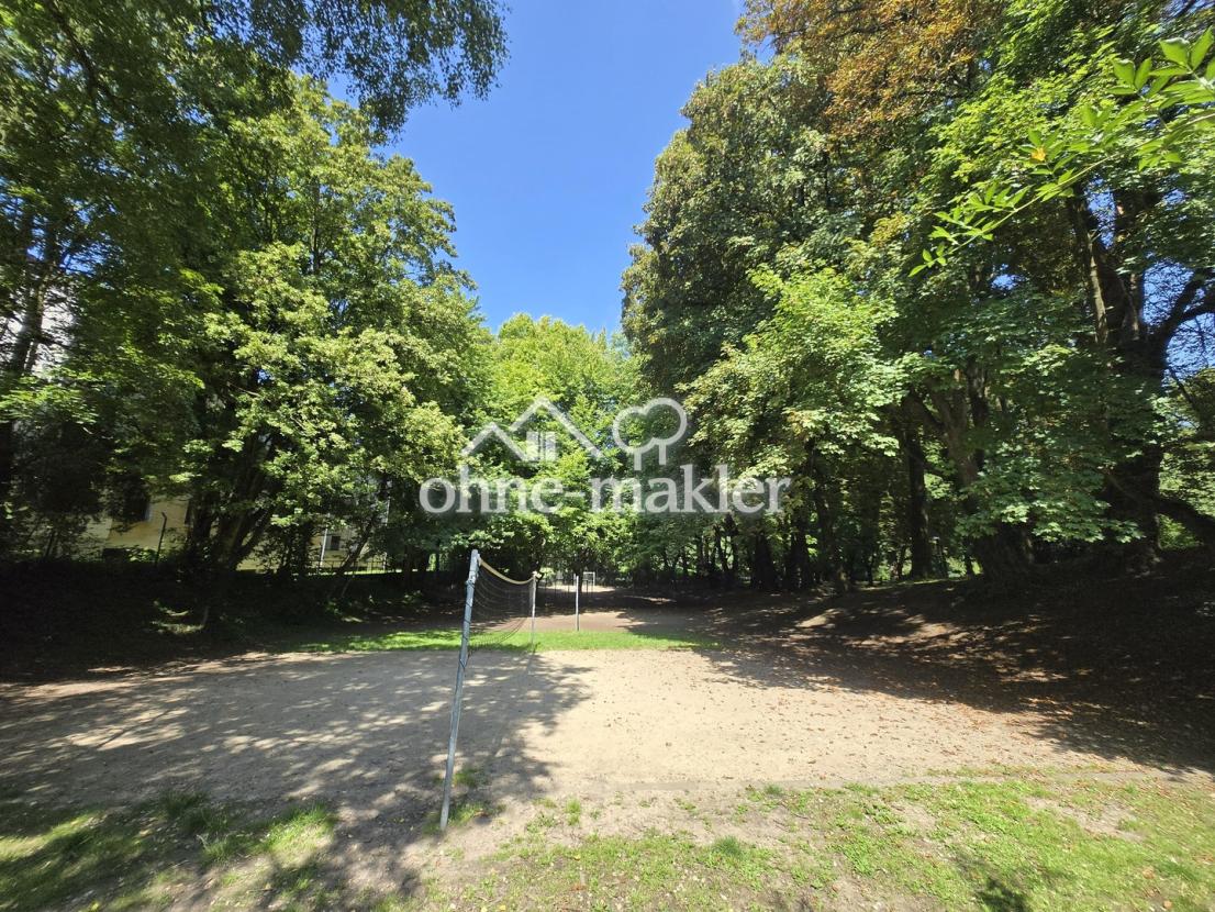 angrenzender Westpark