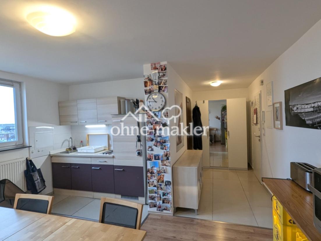 Essen Küche mit Einbauküche