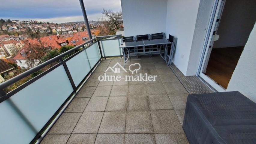 Großer Balkon überdacht