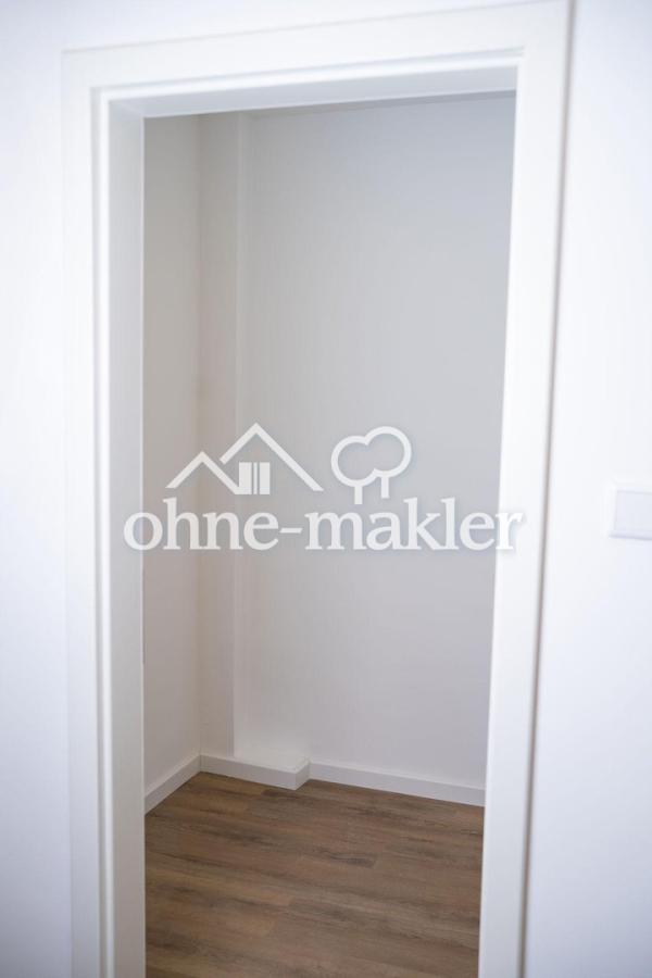 Begehbarer Kleiderschrank