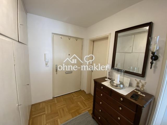 Diele mit Einbauschrank