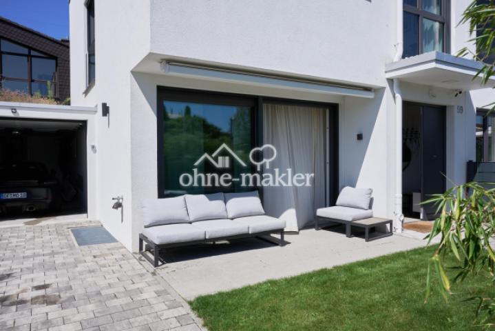 Townhouse Buchrain / Frankfurt