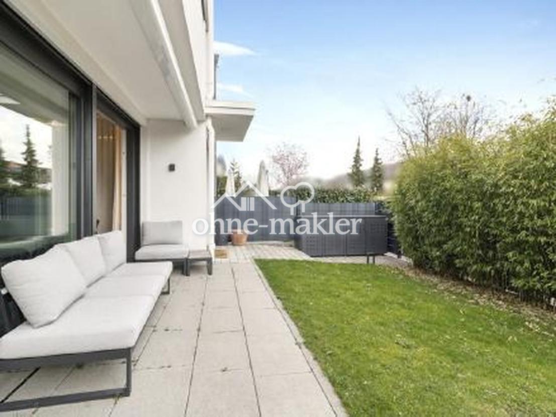 Townhouse Buchrain / Frankfurt