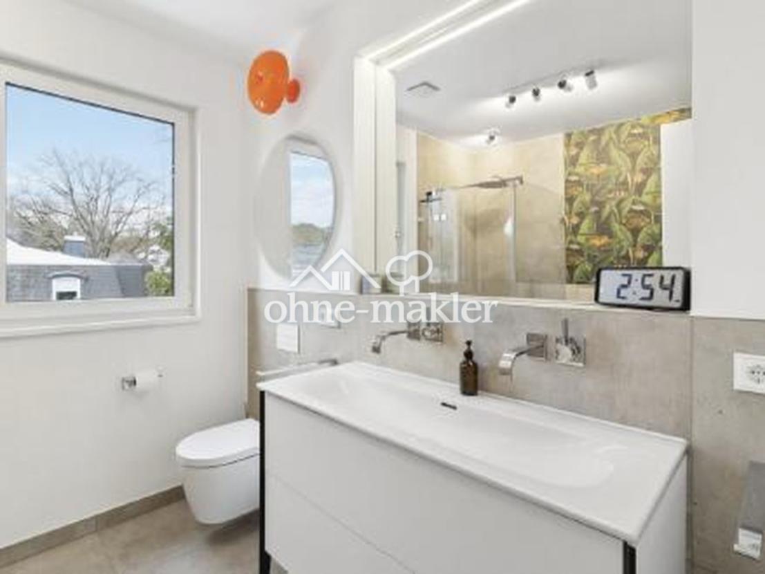 Townhouse Buchrain / Frankfurt