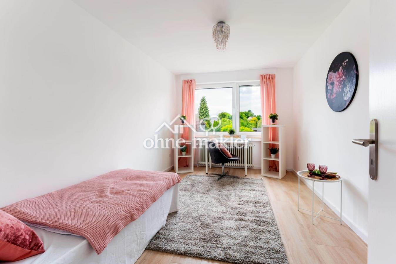 Arbeits- oder Kinderzimmer