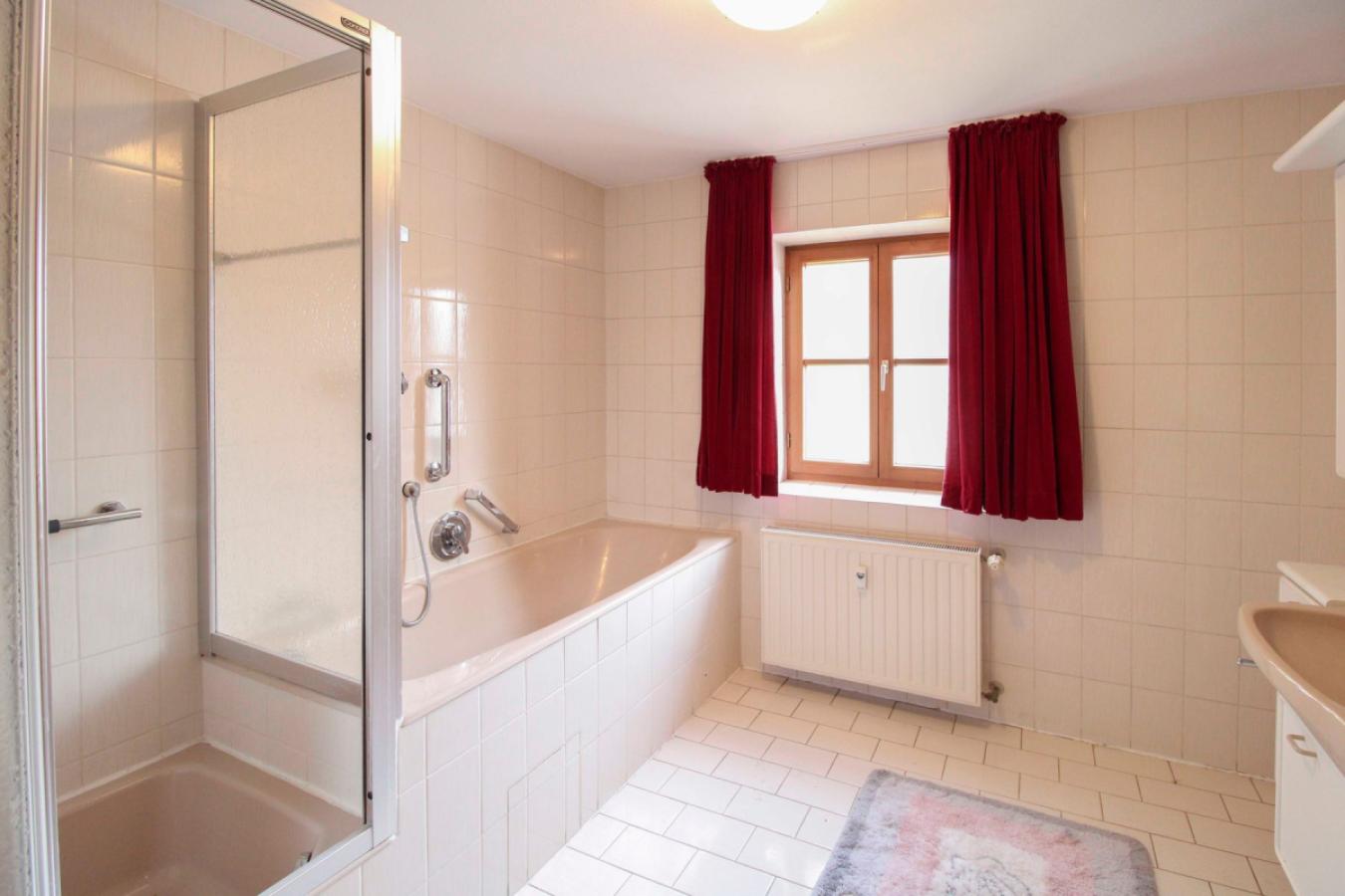 Badezimmer EG