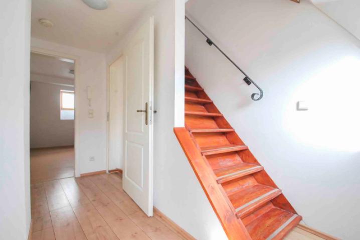 Treppenaufgang OG zu DG