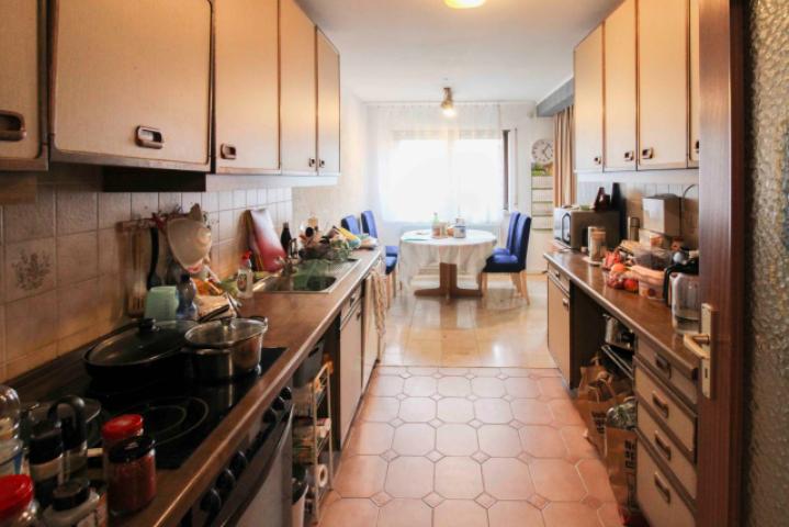 Küche- und Esszimmer