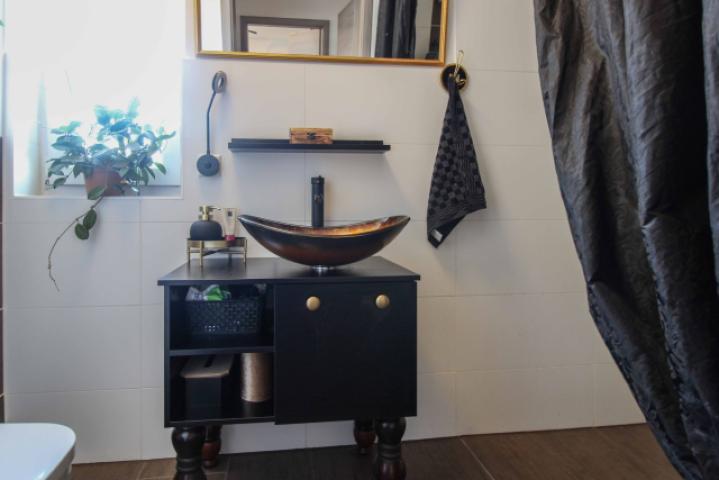 08. Gäste WC mit Dusche