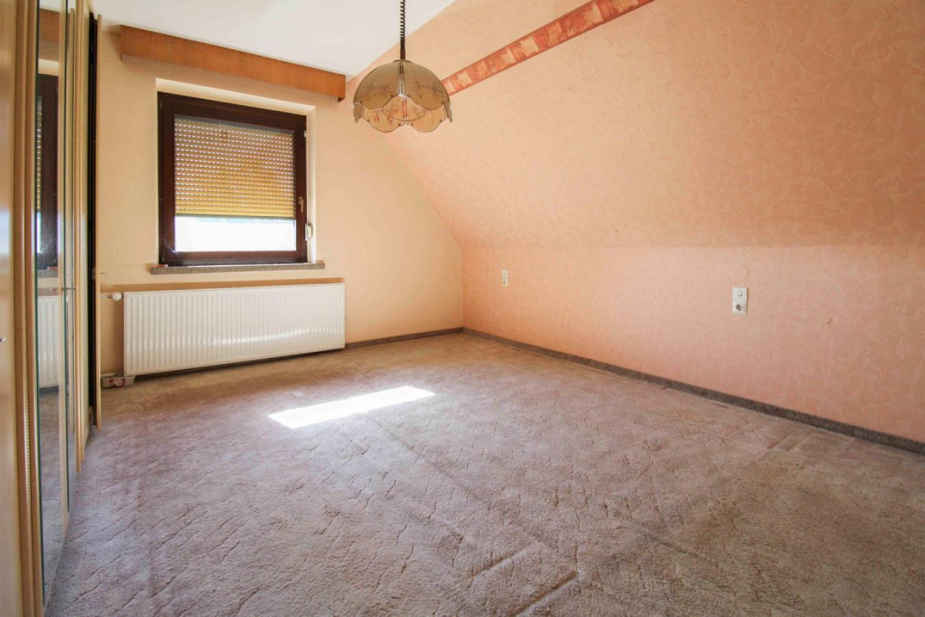 Schlafzimmer 02 Ansicht 01