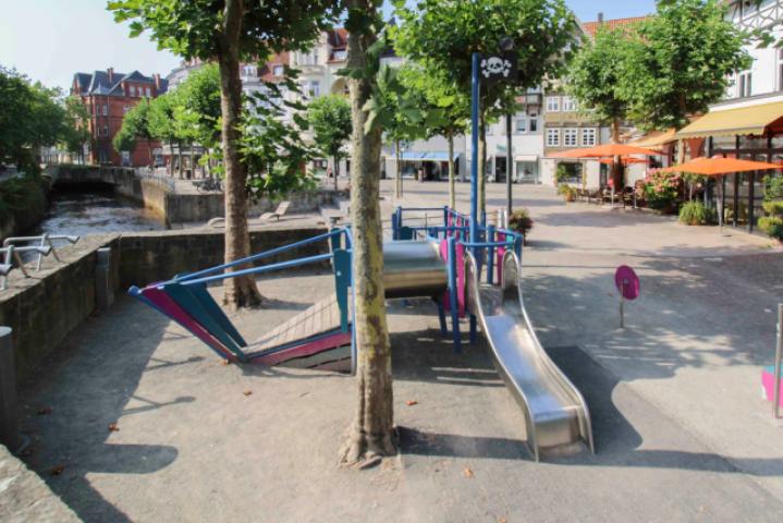 Spielplatz 70m entfernt