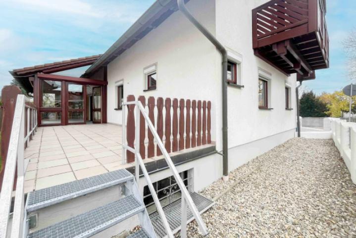 Terrassenzugang vom Garten