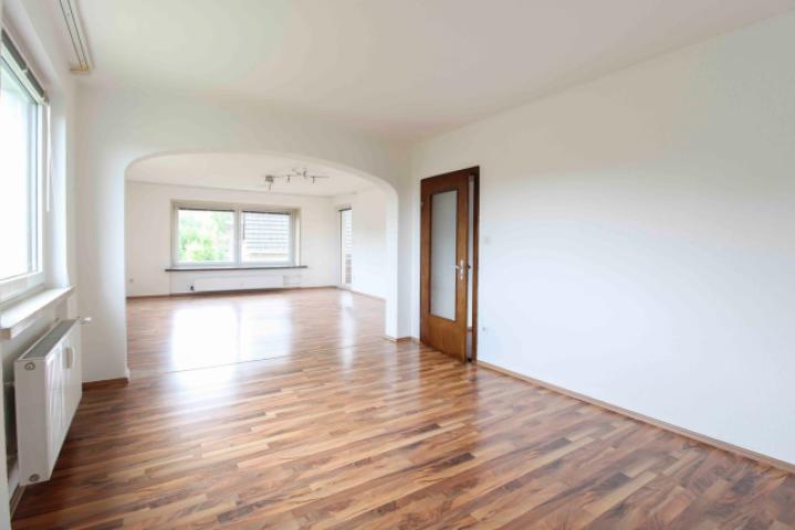 Wohnzimmer OG-Wohnung