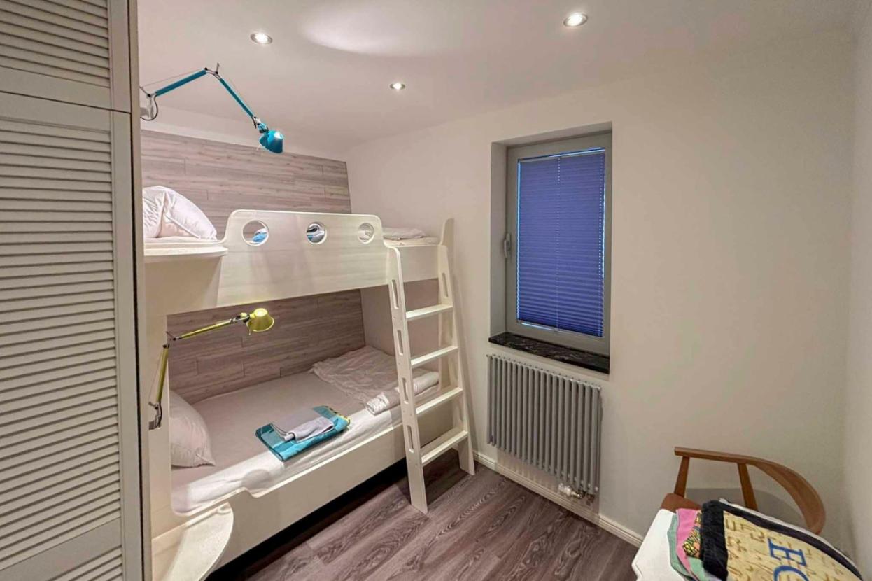 Schlafzimmer 2