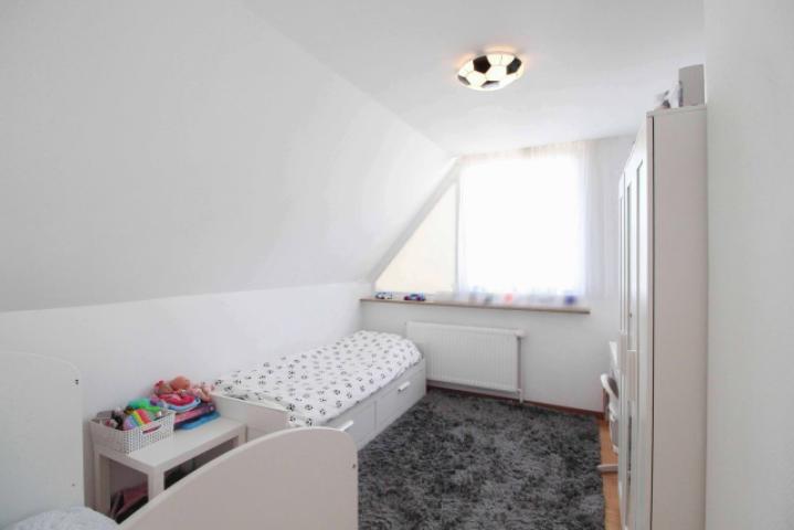 Kinderzimmer 2 OG
