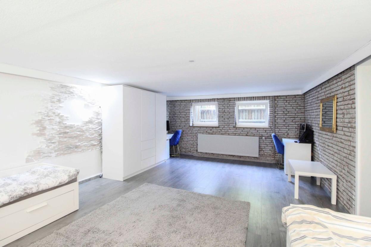 Zimmer im Untergeschoss