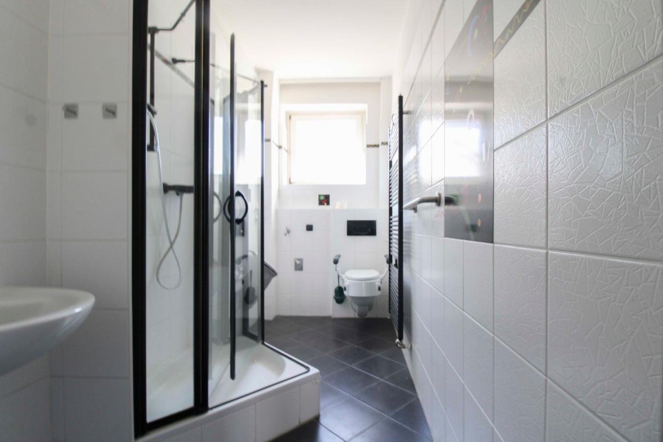 Duschbad EG