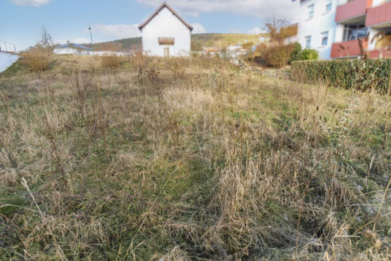 Grundstück unten mittig