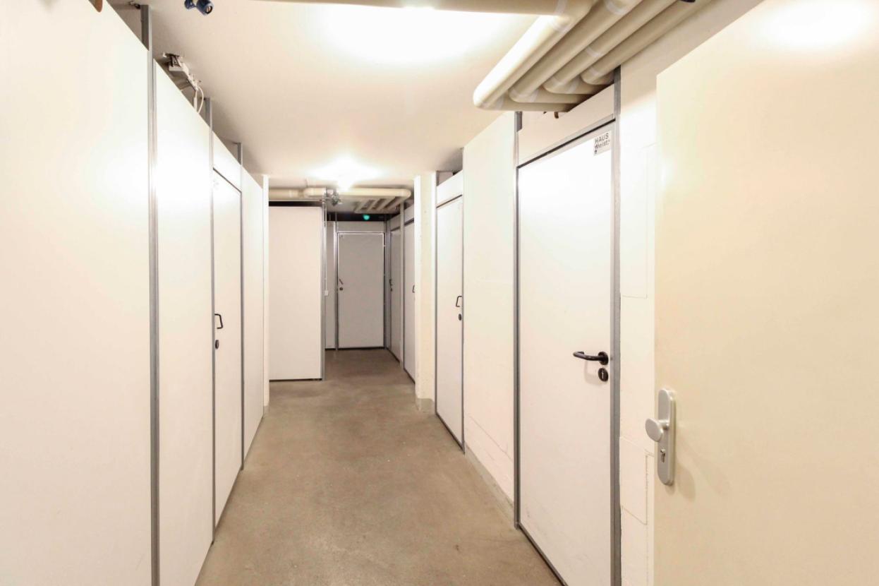 Keller mit Kellerräumen