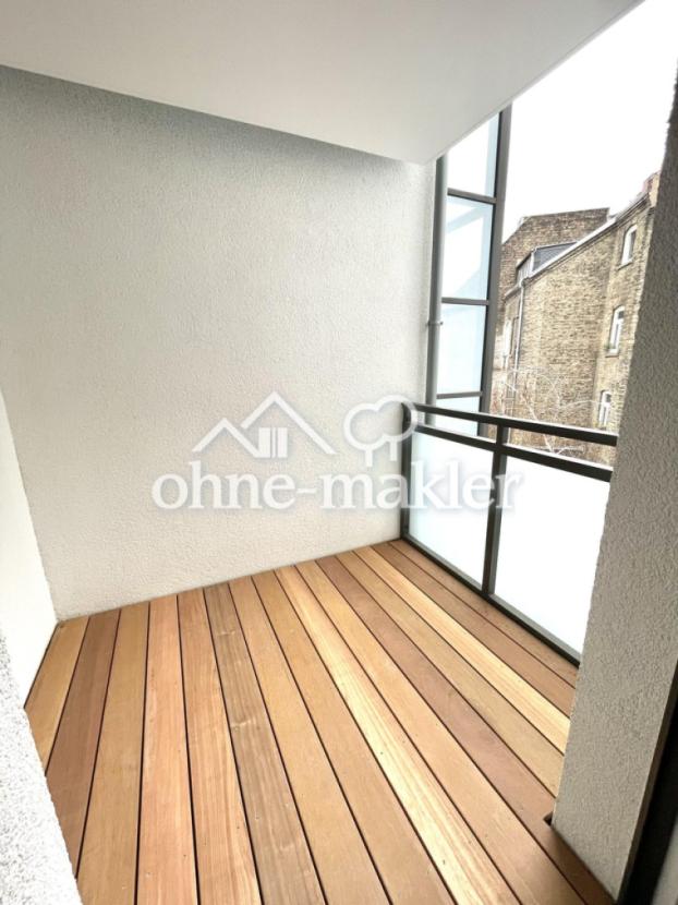 Loggia mit Bangkirai-Dielen