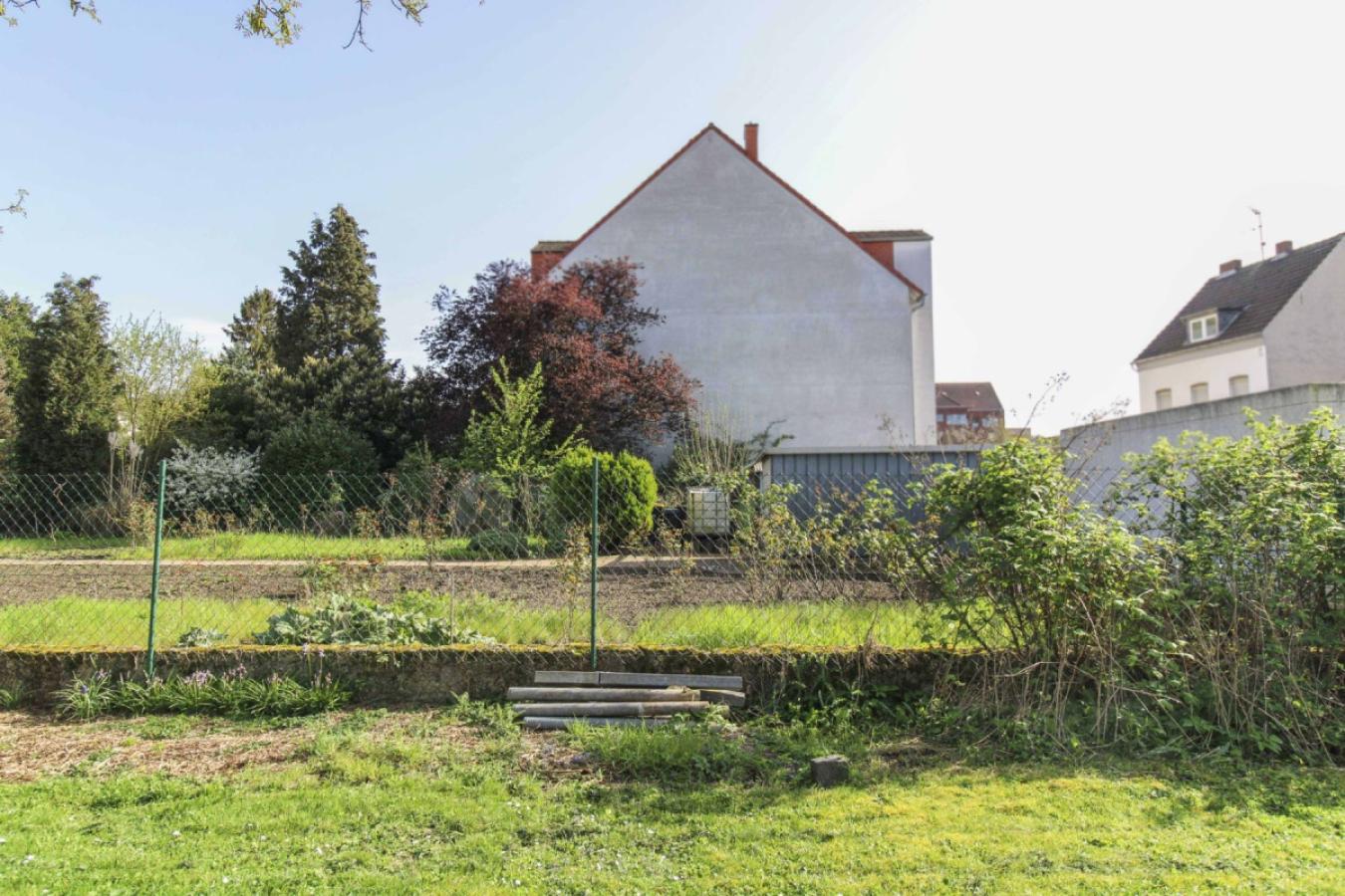 Bebauung rechte Seite