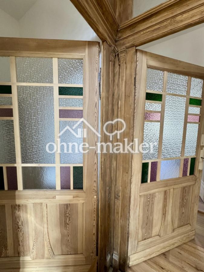 Restaurierte Wohnungstüren